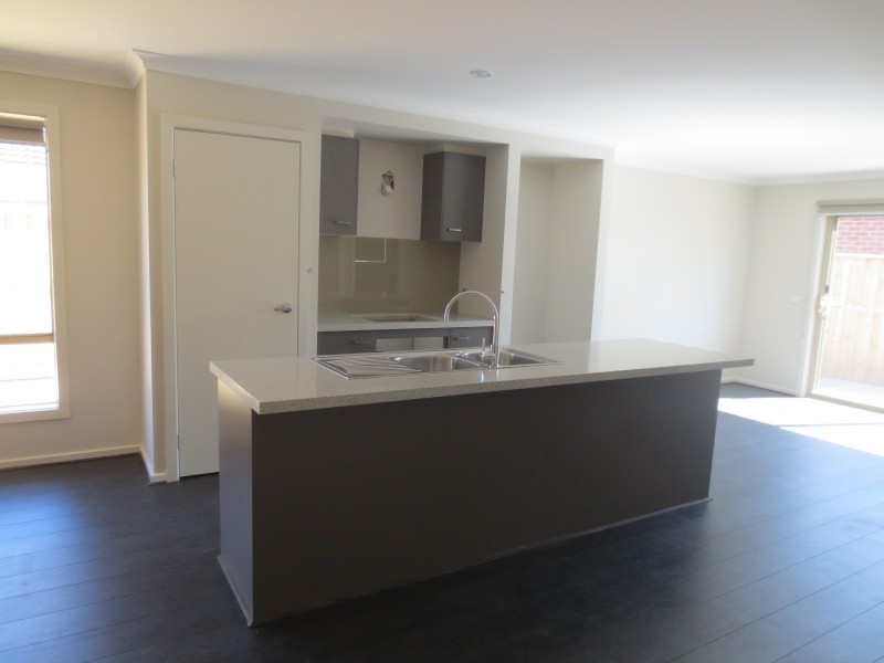 45 Sissinghurst Parade, Mernda VIC 3754