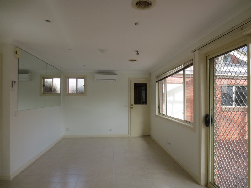 3/21 The Fairway, Kingsbury VIC 3083