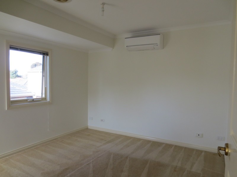 3/21 The Fairway, Kingsbury VIC 3083