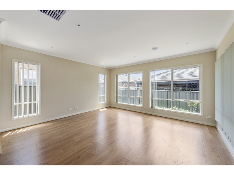 9 Halliday Road, Mernda VIC 3754