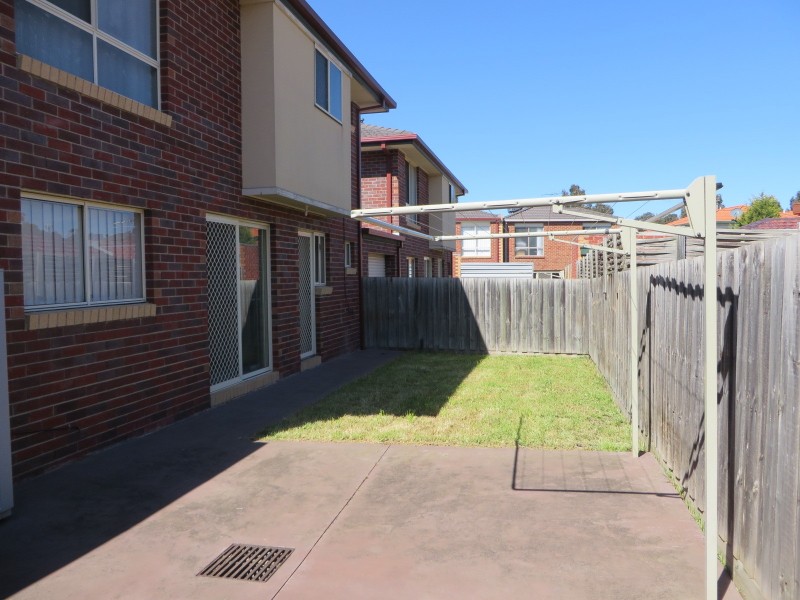 6 Melrose Place, Mill Park VIC 3082