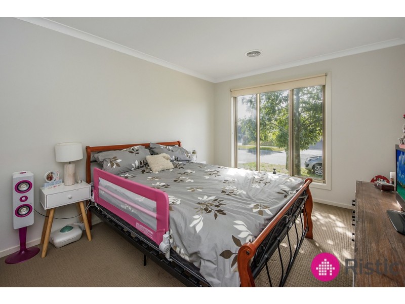 11 Cortona Grange, Mernda VIC 3754