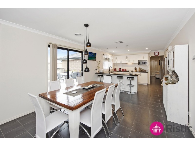 11 Ingleby Street, Wollert VIC 3750