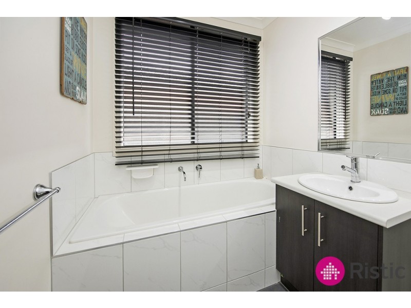 11 Ingleby Street, Wollert VIC 3750