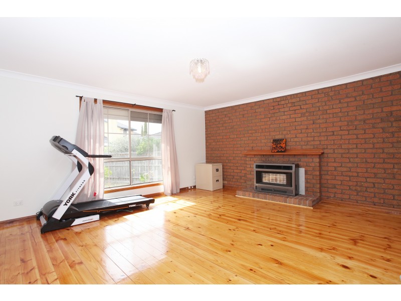 14 Henry Cable Court, Mill Park VIC 3082