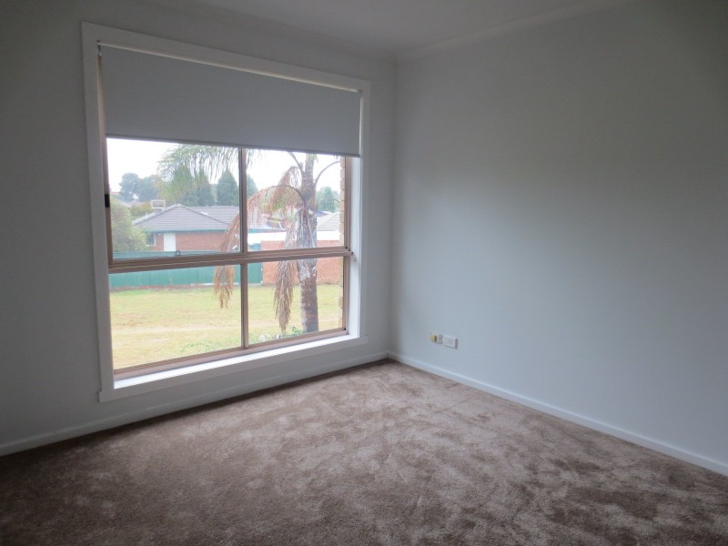 3/2 Romeo Court, Mill Park VIC 3082