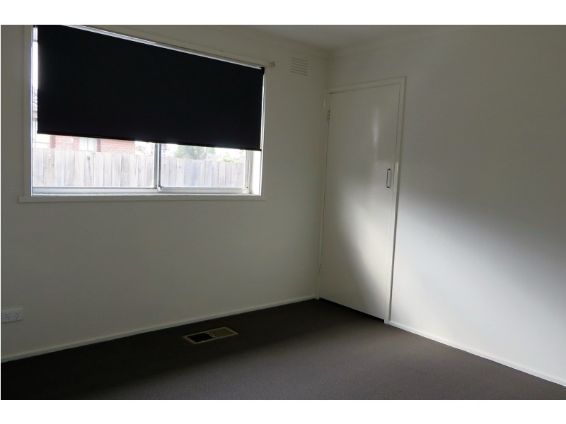 1/207 Darebin Drive, Lalor VIC 3075