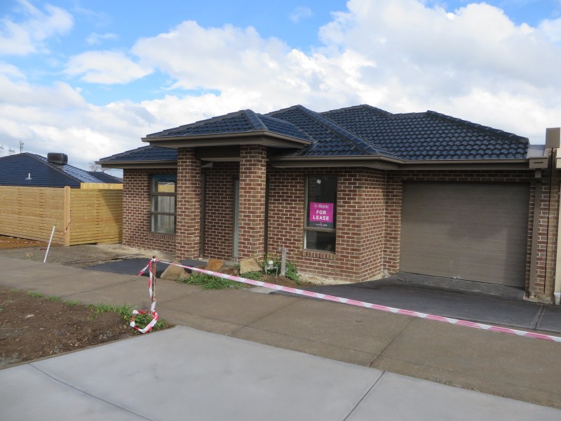3 Witchazel Drive, South Morang VIC 3752