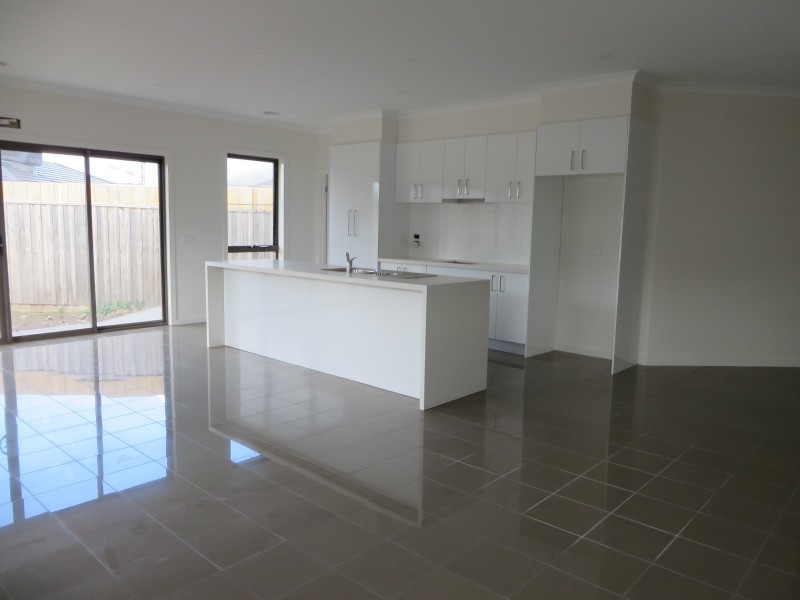 3 Witchazel Drive, South Morang VIC 3752