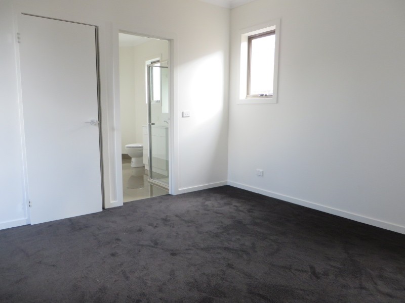 3 Witchazel Drive, South Morang VIC 3752