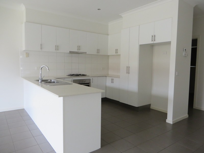 294 The Lakes Boulevard, South Morang VIC 3752