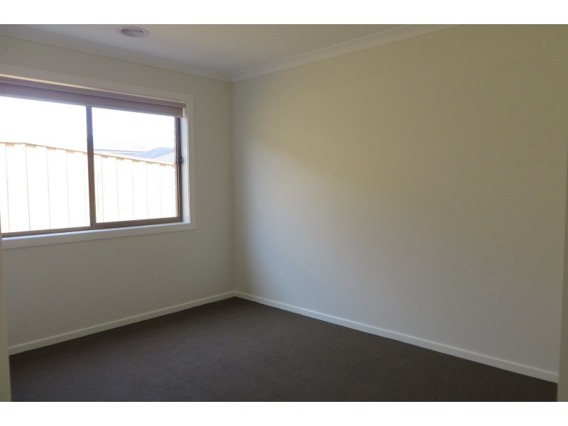 19 Belloza Way, Mernda VIC 3754