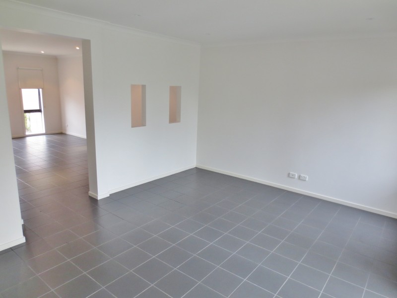 83 Lyndarum Drive, Epping VIC 3076