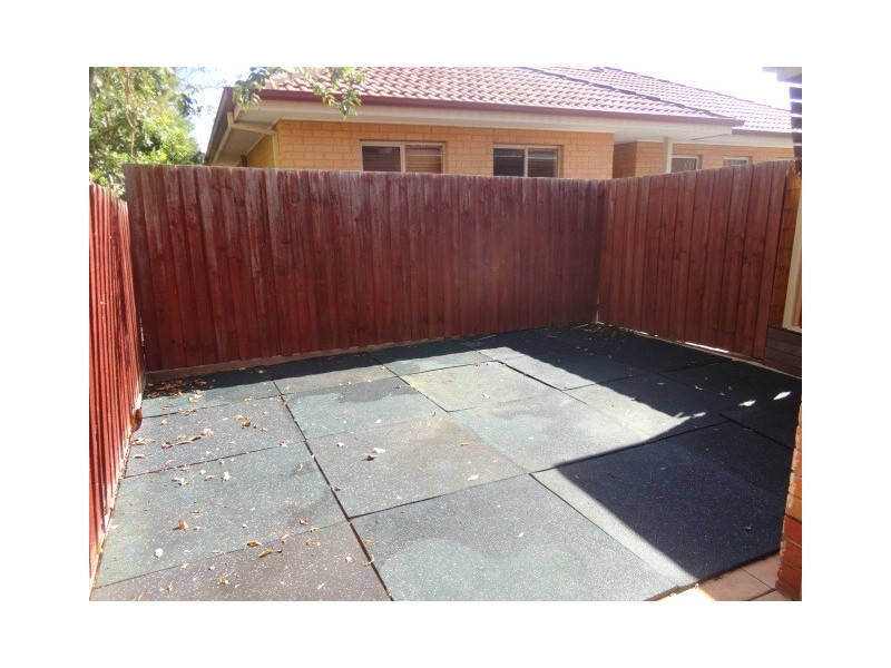1/37 Olive Street, Reservoir VIC 3073