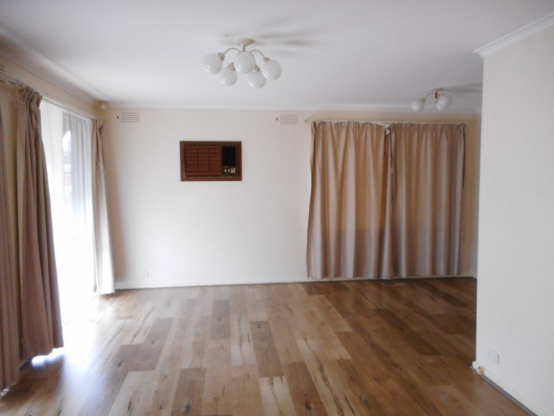 19 Savannah Crescent, Epping VIC 3076