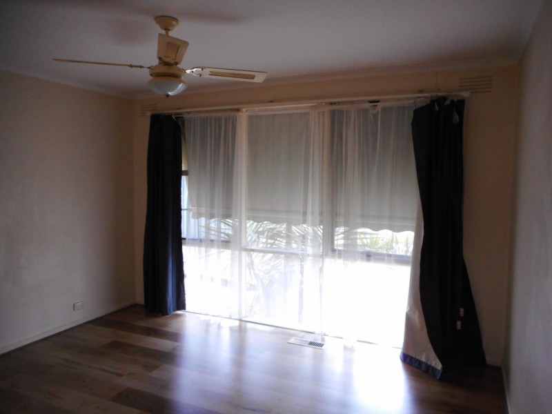 19 Savannah Crescent, Epping VIC 3076