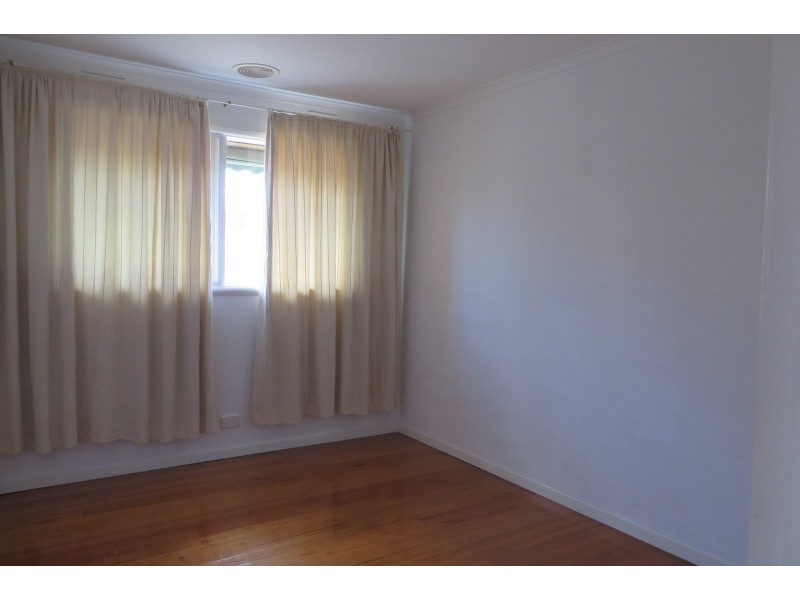 18 Darebin Drive, Thomastown VIC 3074