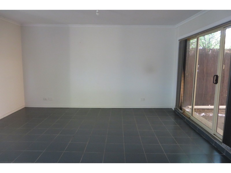 18 Darebin Drive, Thomastown VIC 3074