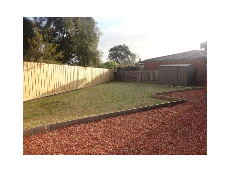 2 Berala Place, Mill Park VIC 3082