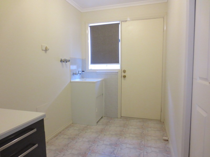 27 Jolly Terrace, South Morang VIC 3752