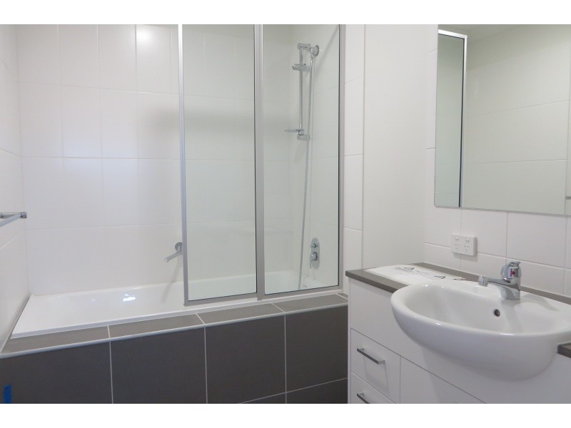 46 Oscar Circuit, Roxburgh Park VIC 3064