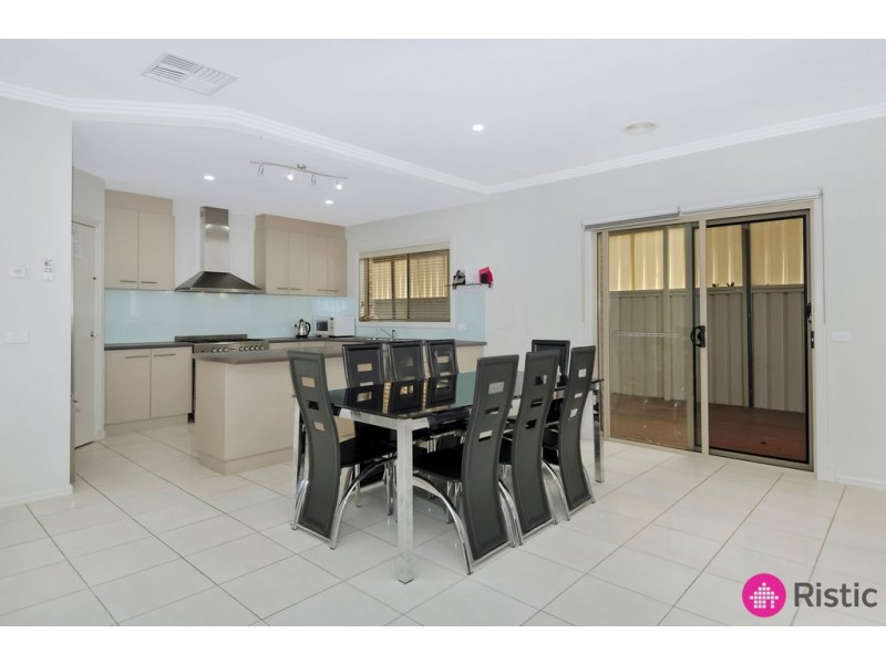87 Golfview Drive, Craigieburn VIC 3064