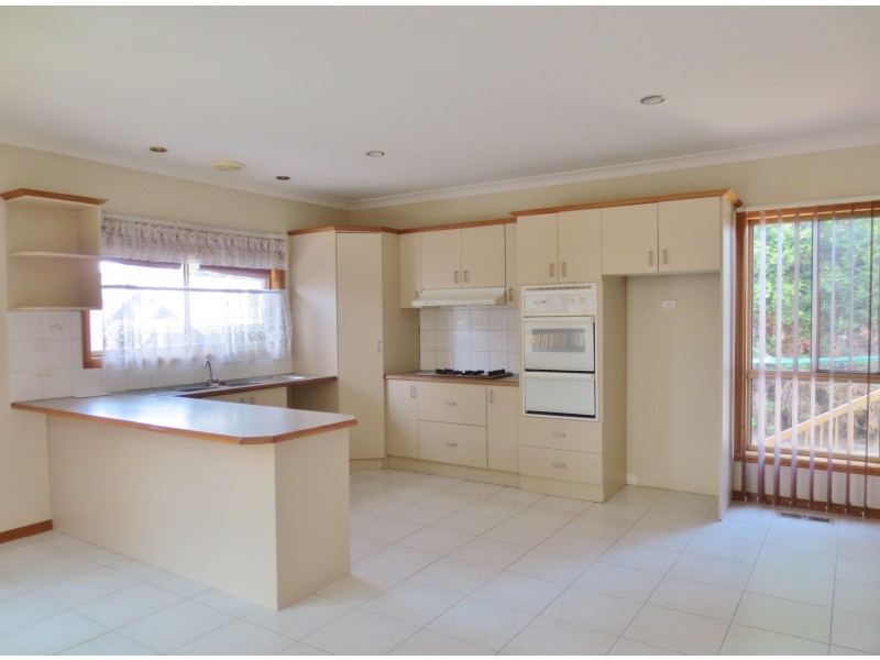 23 Friendship Avenue, Mill Park VIC 3082