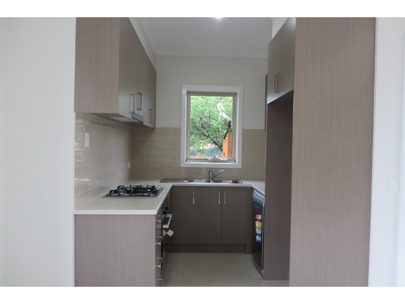 8c Vasey Avenue, Lalor VIC 3075