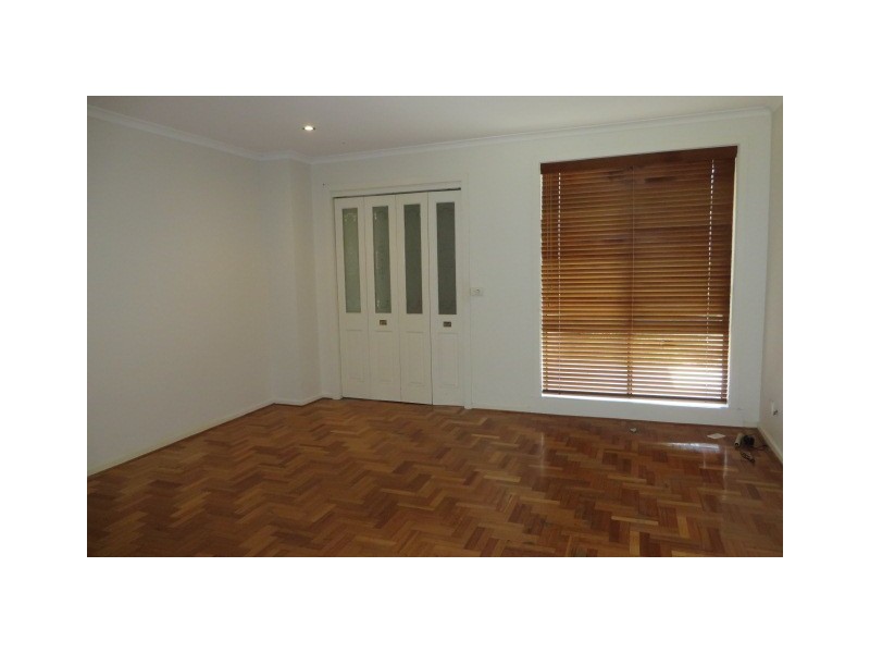 2 Westleigh Court, Mill Park VIC 3082