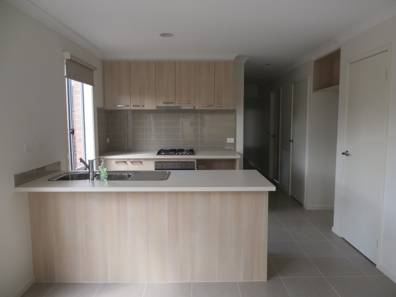 18 Turion Drive, Mickleham VIC 3064