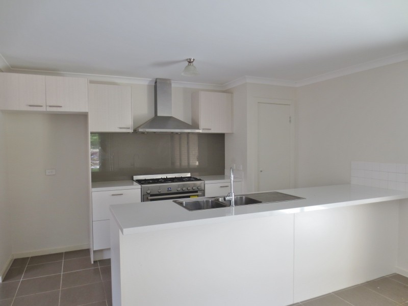 16 Cotswold Way, Mernda VIC 3754