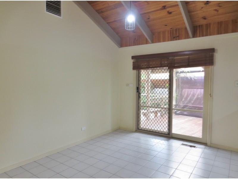 9 Brigden Court, Mill Park VIC 3082