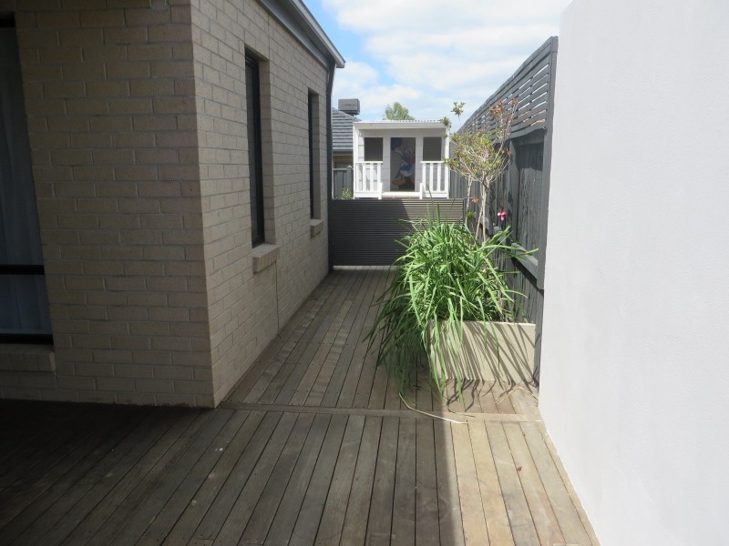 20 Basken Drive, South Morang VIC 3752