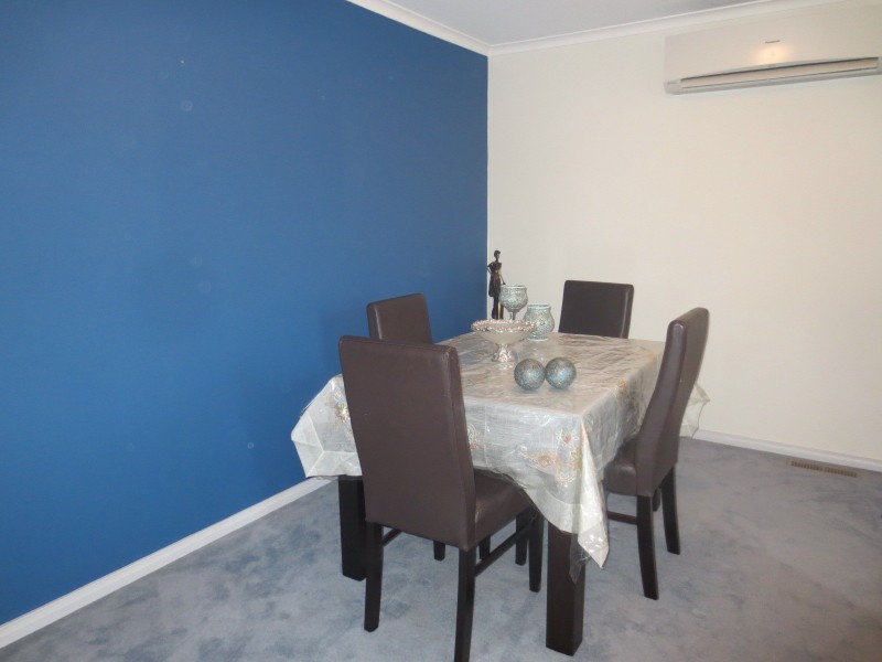 6 Bentley Way, Mill Park VIC 3082