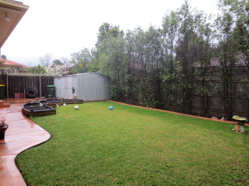 6 Bentley Way, Mill Park VIC 3082