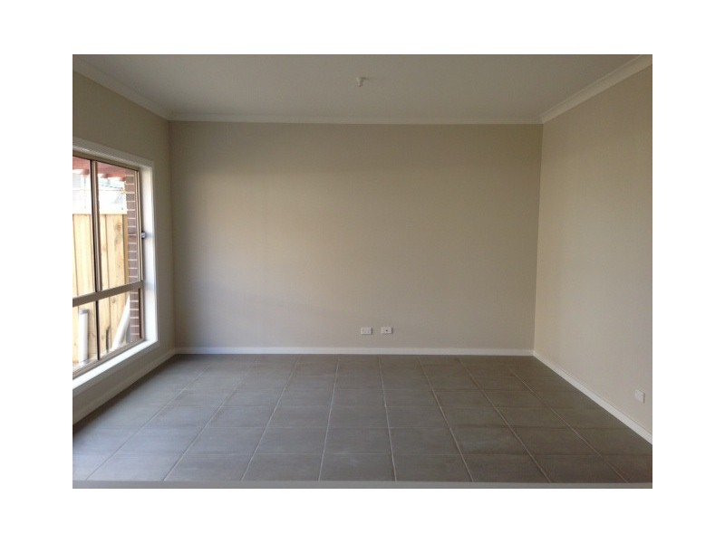 10 Pittard Walk, Epping VIC 3076