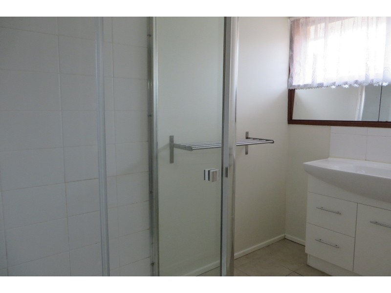 28 Buckmaster Drive, Mill Park VIC 3082