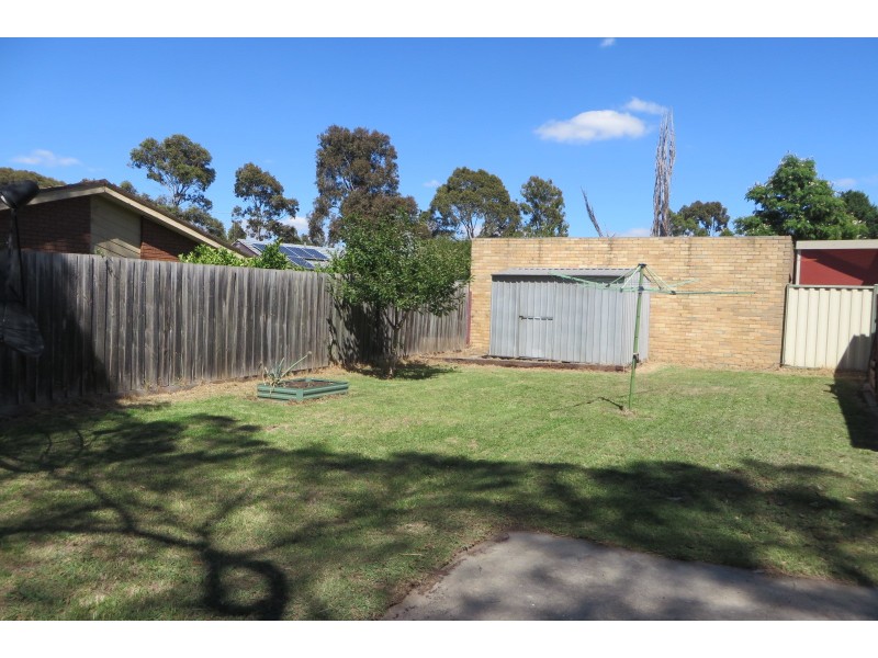 28 Buckmaster Drive, Mill Park VIC 3082