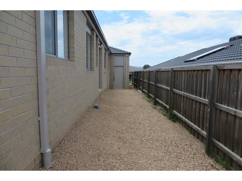 21 Altitude Drive, Doreen VIC 3754