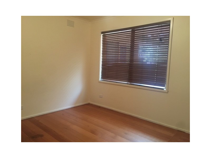 29 Macmeikan Street, Whittlesea VIC 3757