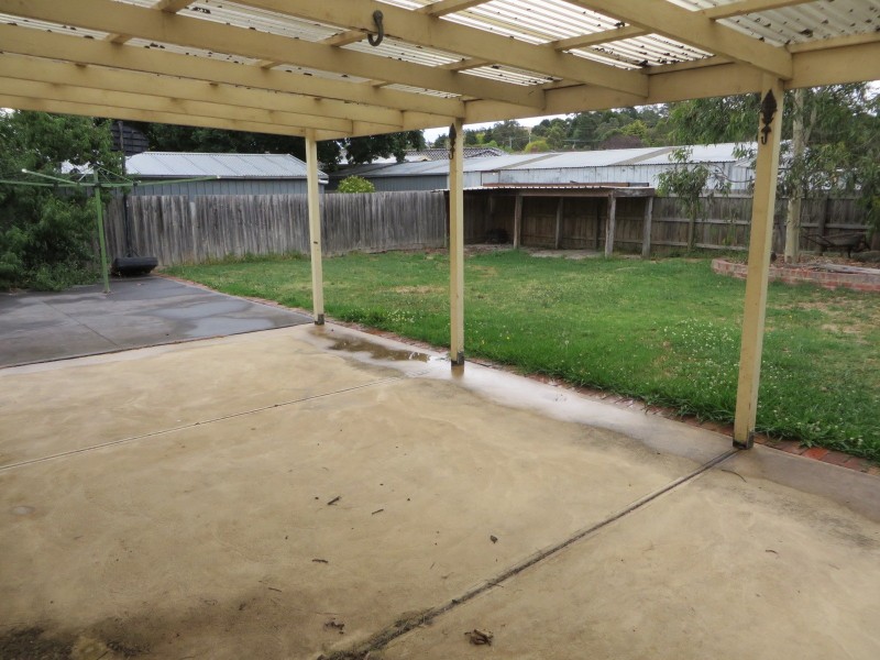 29 Macmeikan Street, Whittlesea VIC 3757