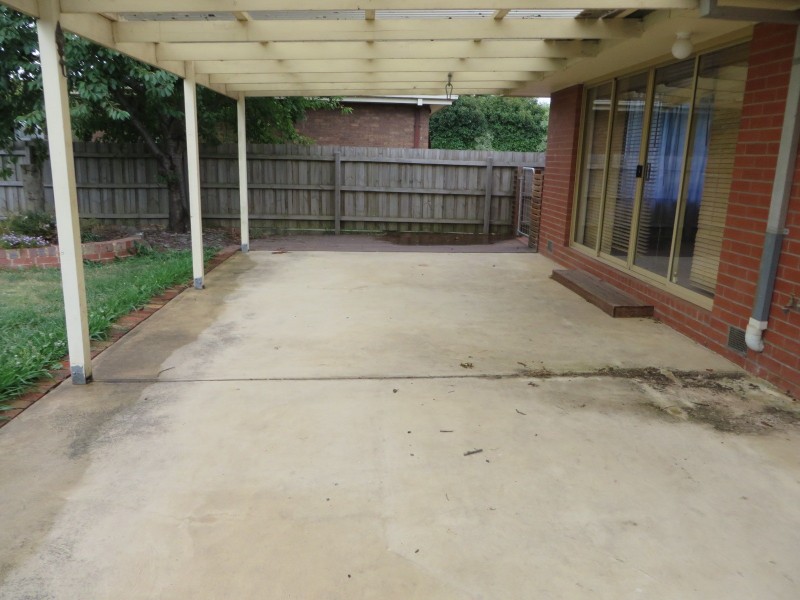 29 Macmeikan Street, Whittlesea VIC 3757