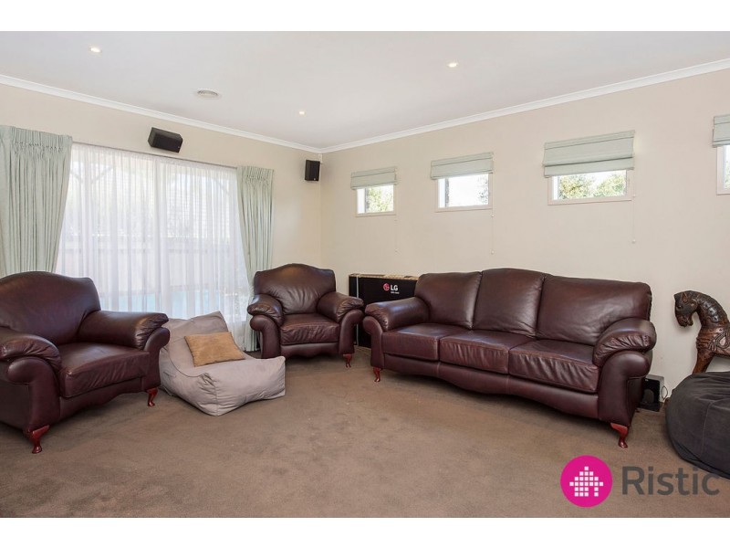 3 Towerhill Avenue, Doreen VIC 3754