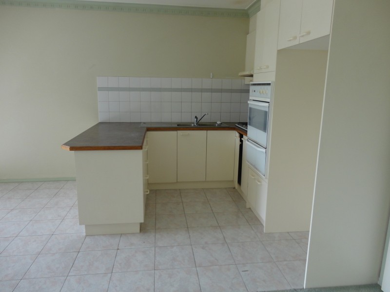 2/68-92 Mckimmies Road, Lalor VIC 3075