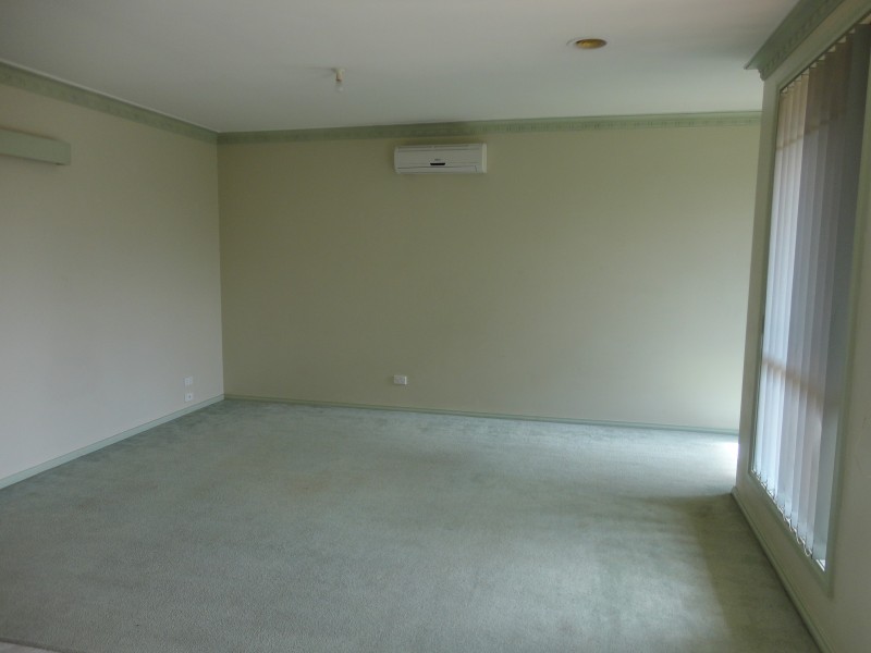 2/68-92 Mckimmies Road, Lalor VIC 3075