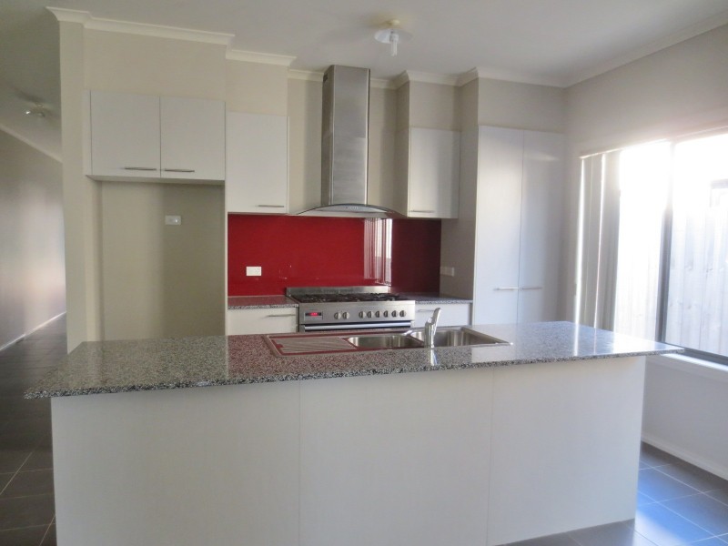 15 Starlight Gardens, Epping VIC 3076