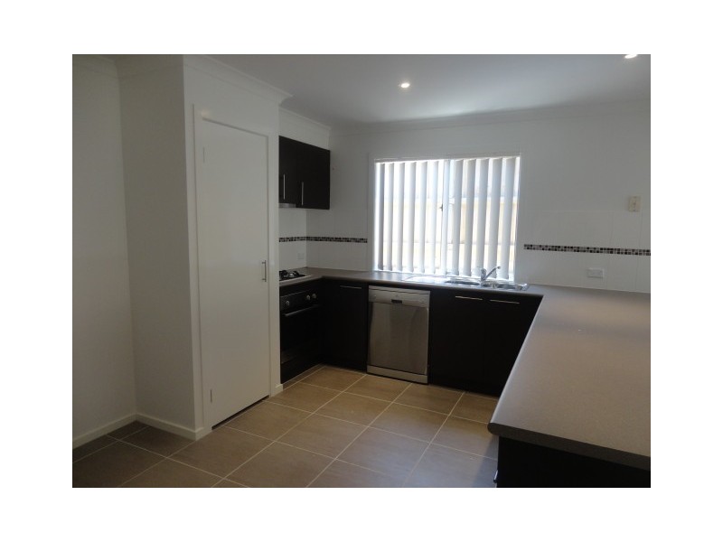 18 Sandover Street, Doreen VIC 3754