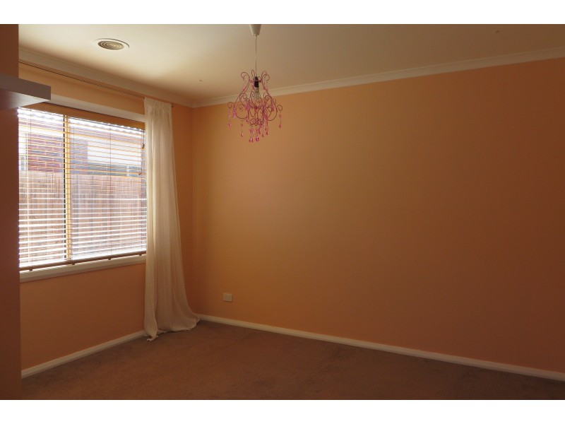 4 Camden Close, South Morang VIC 3752