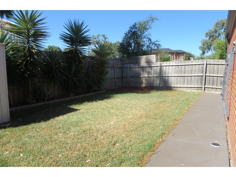4 Camden Close, South Morang VIC 3752
