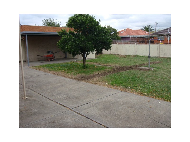 12 Claremont Street, Fawkner VIC 3060